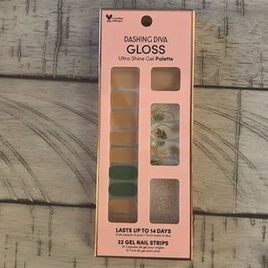 Dashing Diva gel nail strips